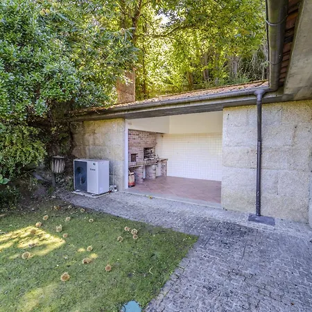 Ge House By House And People Tatil Evi Caniçada