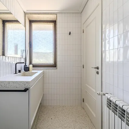 Ge House By House And People * Caniçada