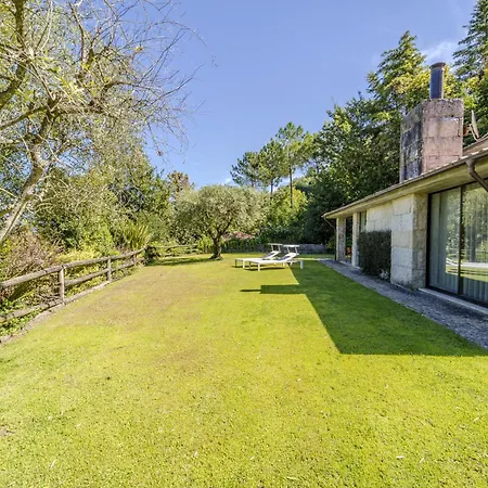 Tatil Evi Ge House By House And People Caniçada