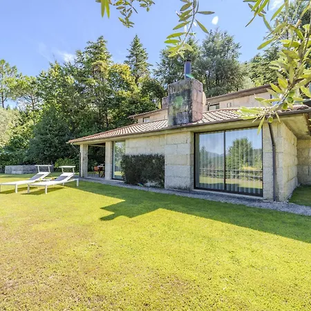 Ge House By House And People Tatil Evi Caniçada