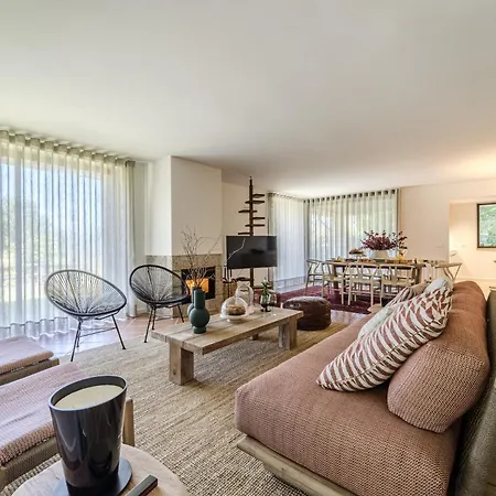 Ge House By House And People Σπίτι διακοπών