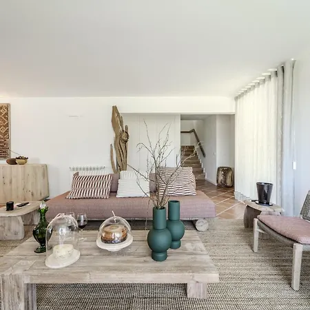 Nyaraló Ge House By House And People *