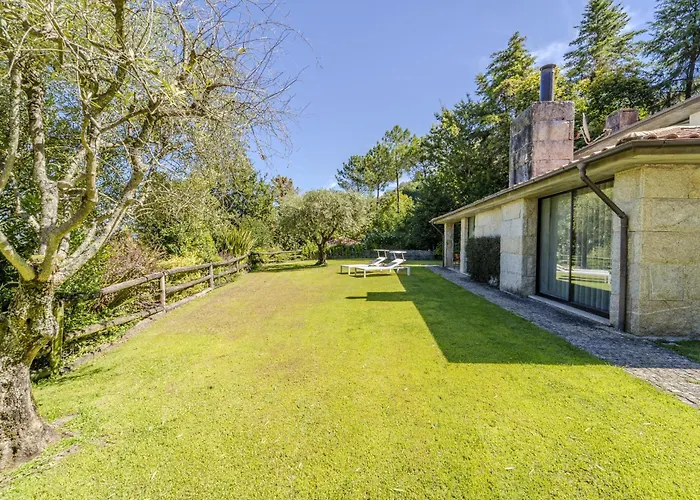 Ferienhaus Ge House By House And People Caniçada