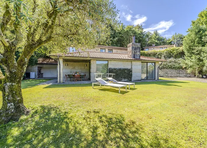 Ge House By House And People Канисада