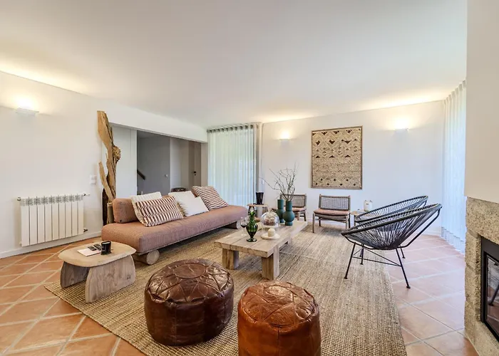 Ge House By House And People Дом отдыха Канисада